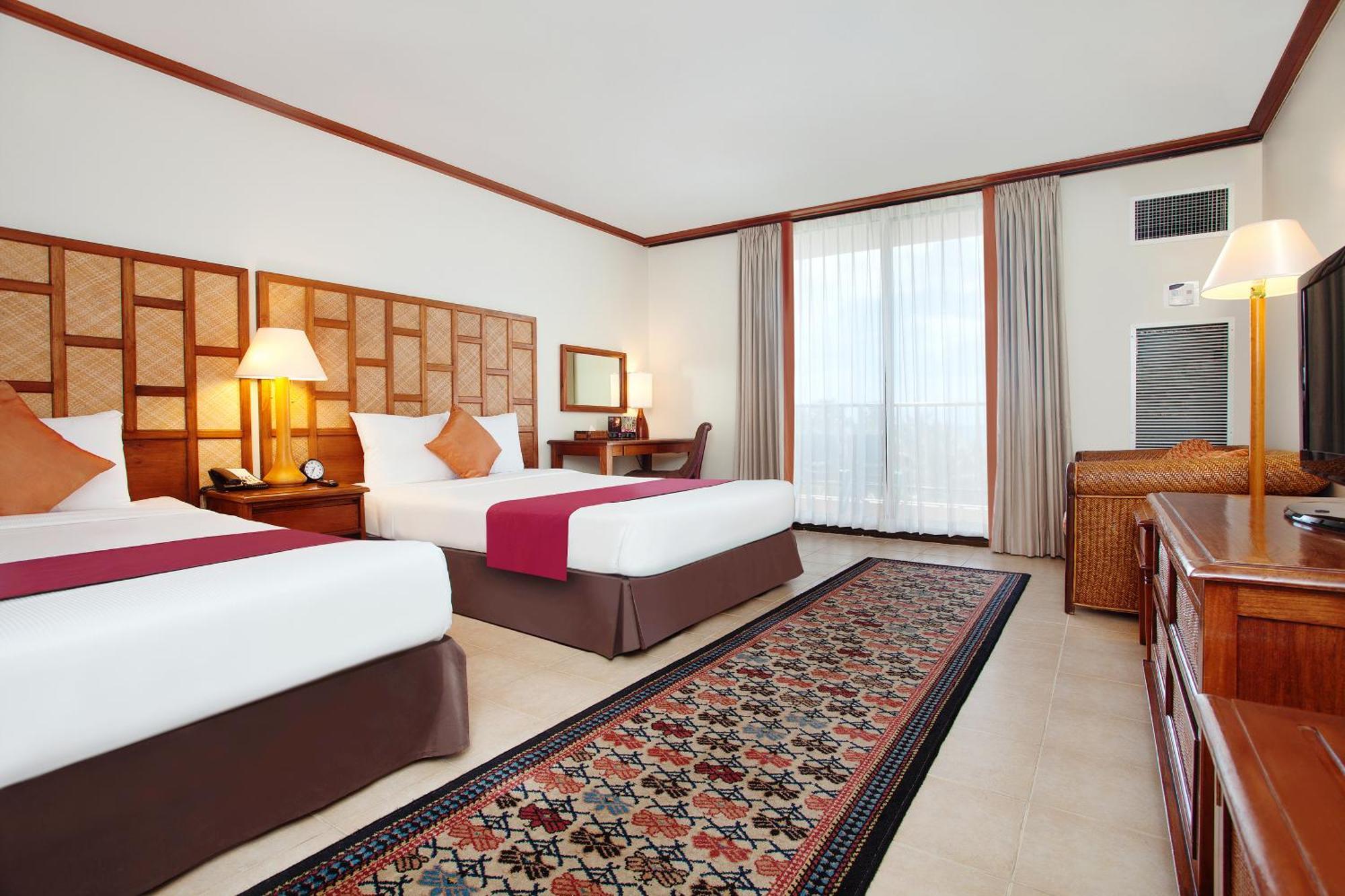 Pacific Islands Club Guam Hotell Tumon Exteriör bild