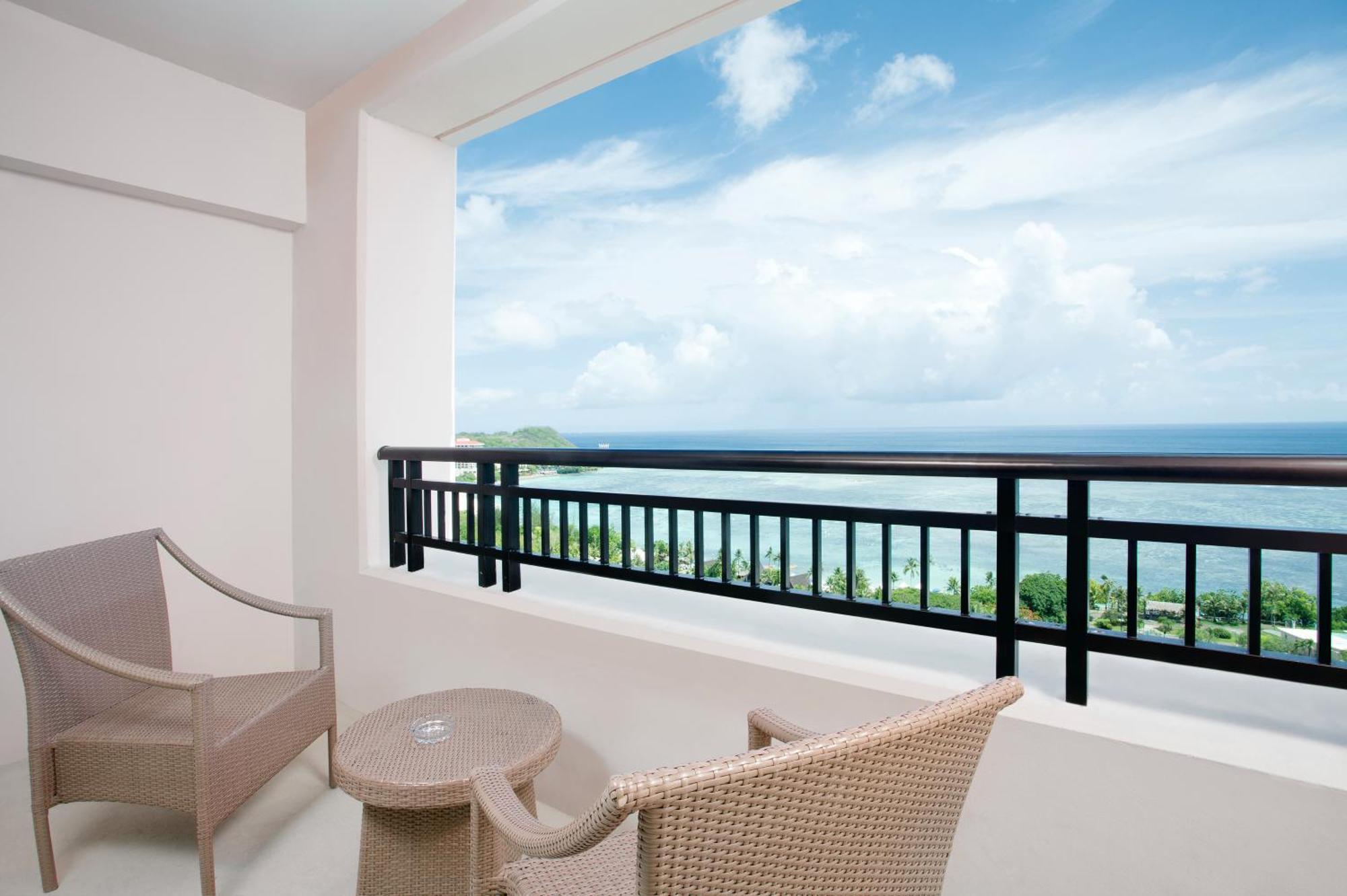 Pacific Islands Club Guam Hotell Tumon Exteriör bild